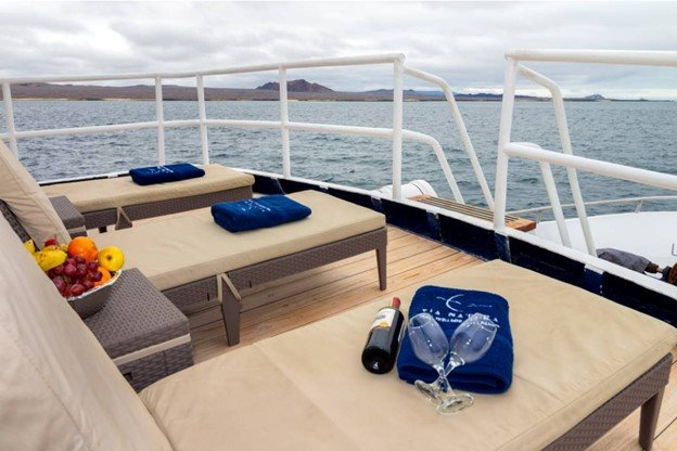 MONmain+deck+outdoor+lounge